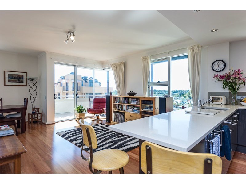 20/1 Henry Lawson Walk, East Perth WA 6004