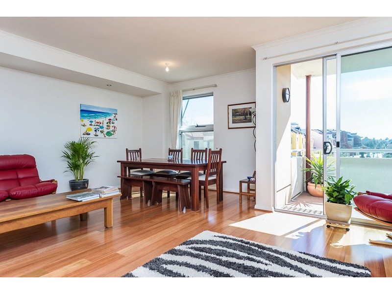 20/1 Henry Lawson Walk, East Perth WA 6004