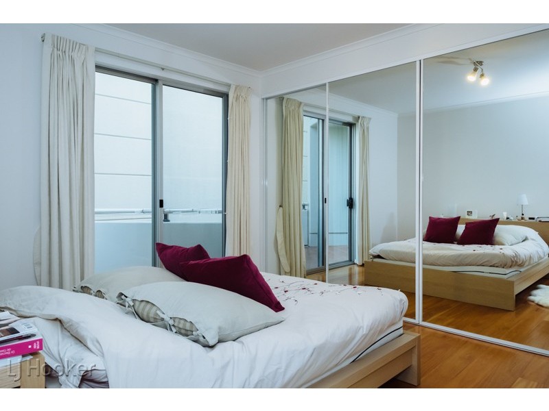 20/1 Henry Lawson Walk, East Perth WA 6004