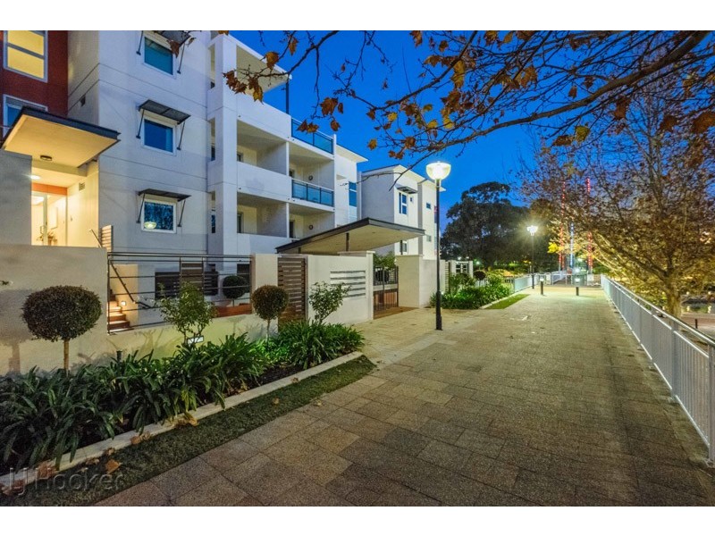 20/1 Henry Lawson Walk, East Perth WA 6004