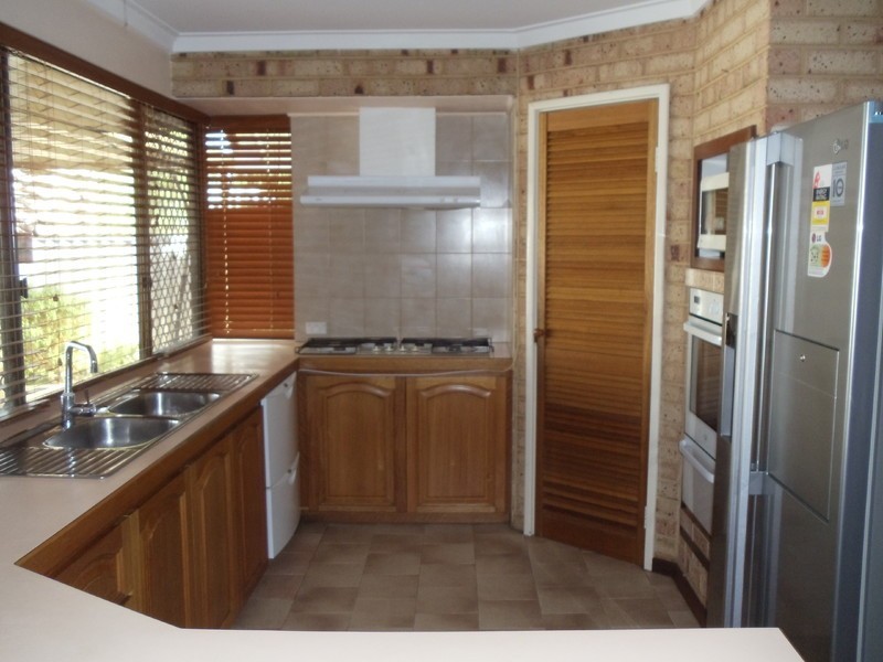 74 Luyer Avenue, East Cannington WA 6107