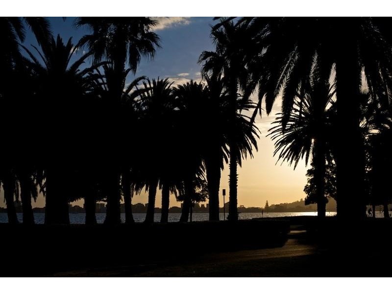 1/126 Terrace Road, Perth WA 6000