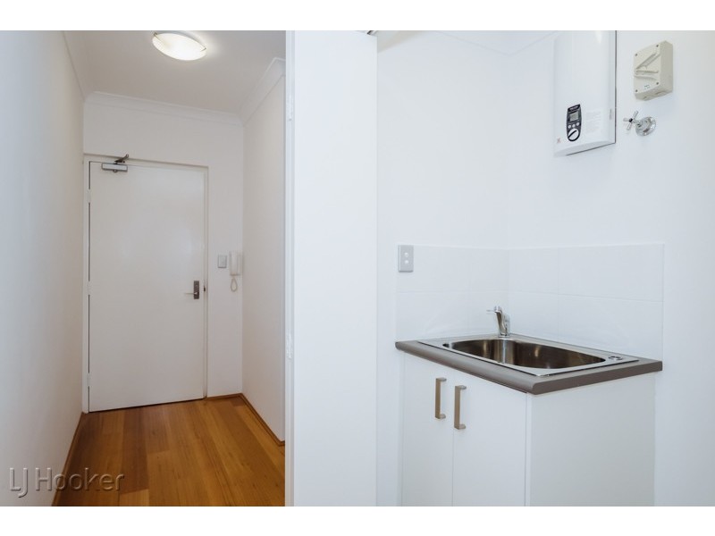 1/139 Fitzroy Road, Rivervale WA 6103