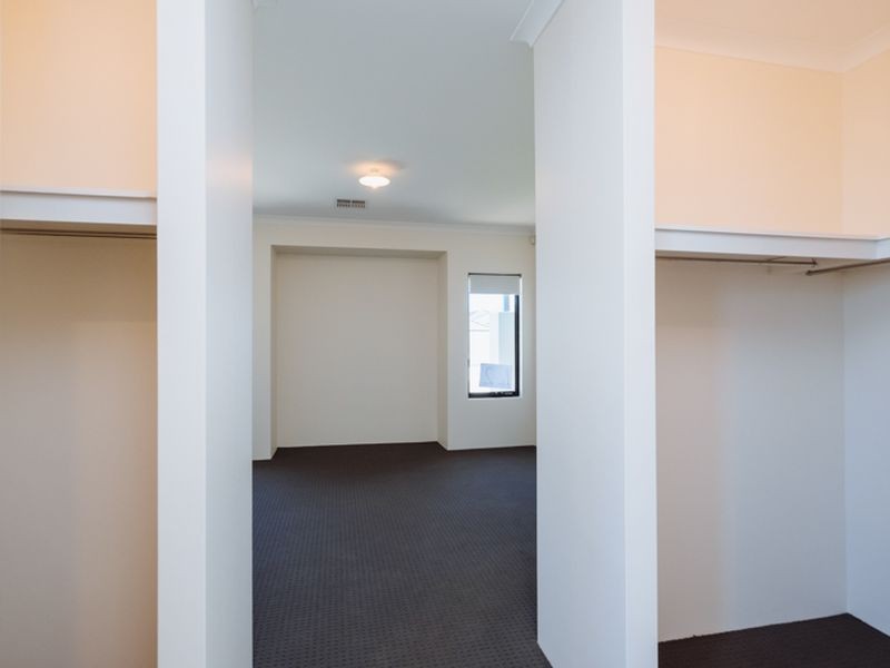 42 Silvershot Avenue, Harrisdale WA 6112