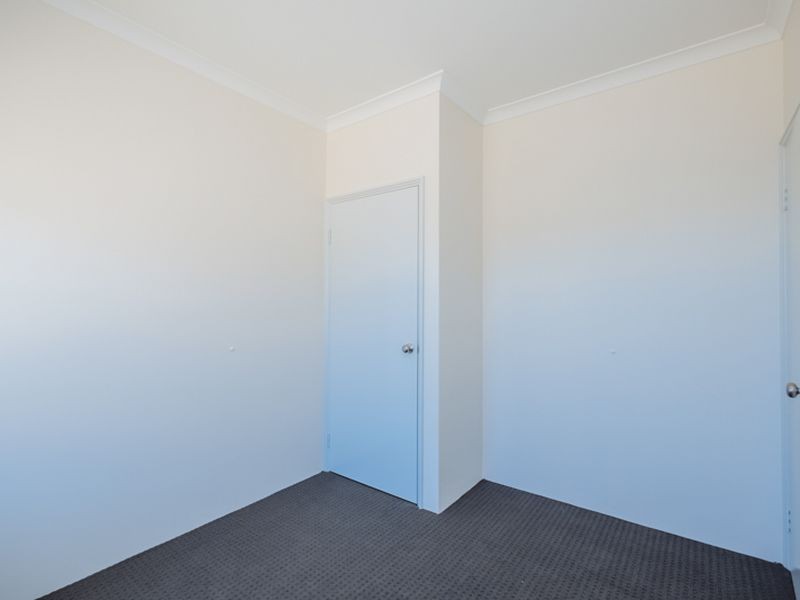 42 Silvershot Avenue, Harrisdale WA 6112