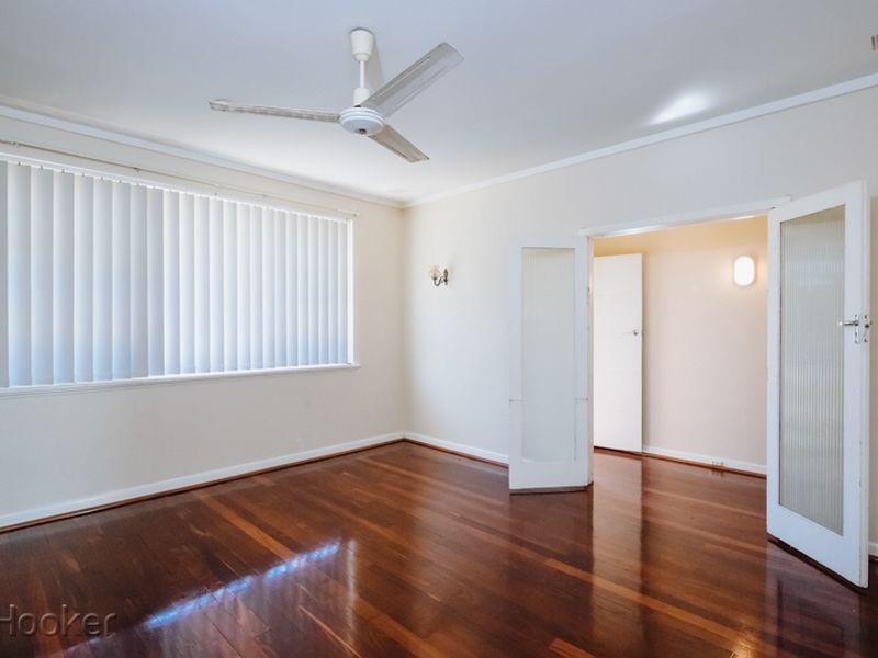 22 Davy Street, Alfred Cove WA 6154
