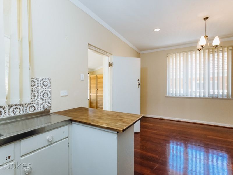 22 Davy Street, Alfred Cove WA 6154
