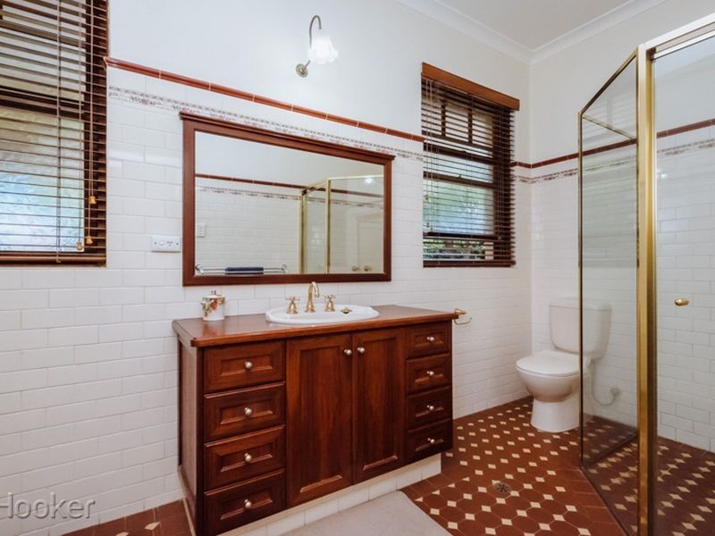 43 Pepler Avenue, Salter Point WA 6152