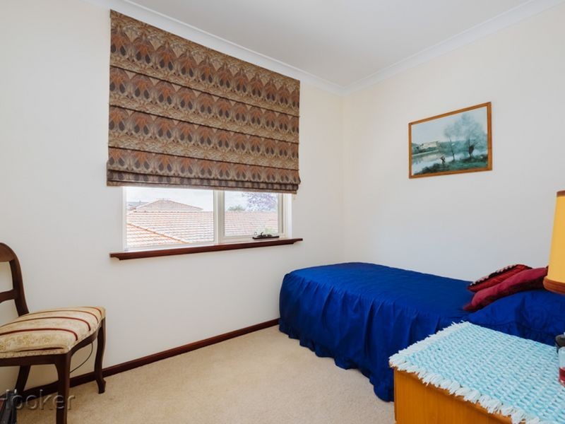 43 Pepler Avenue, Salter Point WA 6152