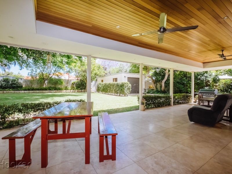 43 Pepler Avenue, Salter Point WA 6152