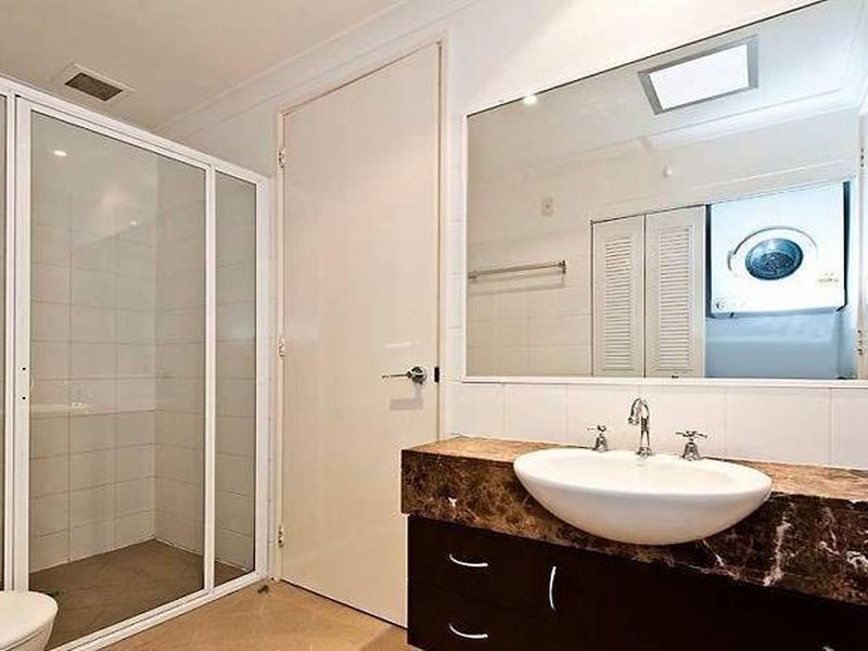 8/20 Saunders Street, East Perth WA 6004