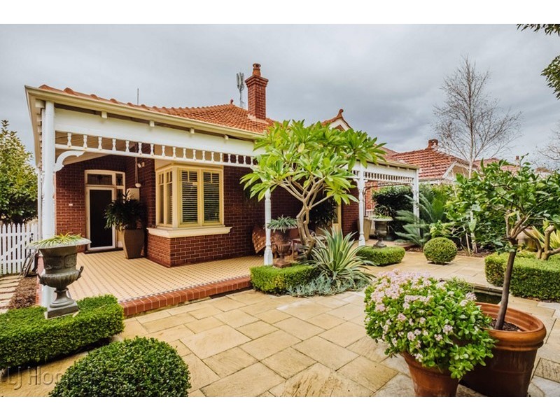 8 Farnley Street, Mount Lawley WA 6050