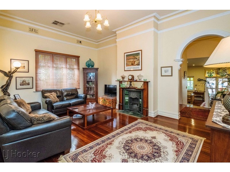 8 Farnley Street, Mount Lawley WA 6050