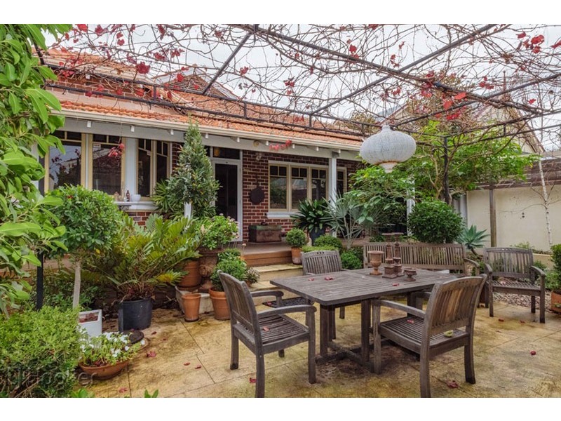 8 Farnley Street, Mount Lawley WA 6050