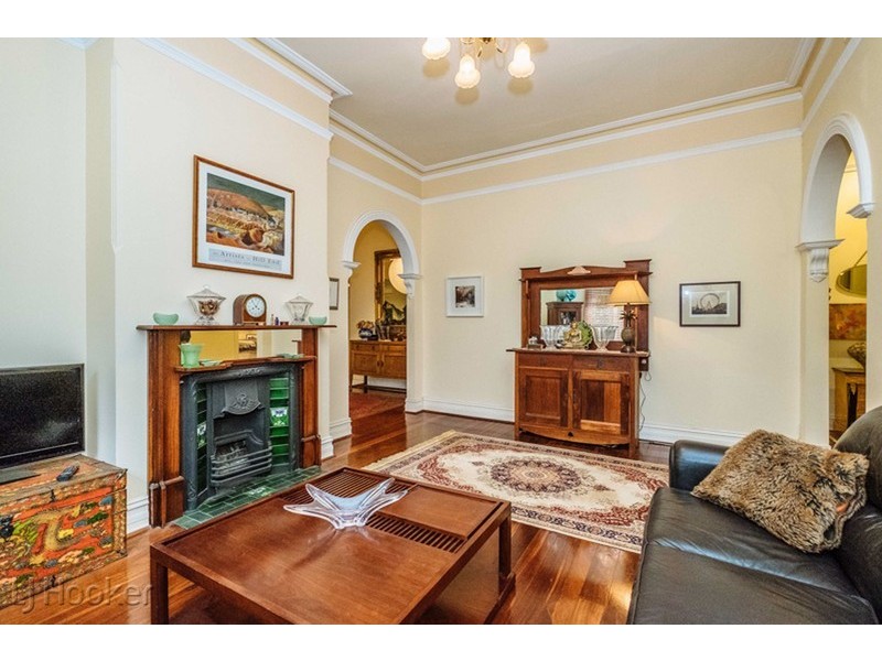 8 Farnley Street, Mount Lawley WA 6050