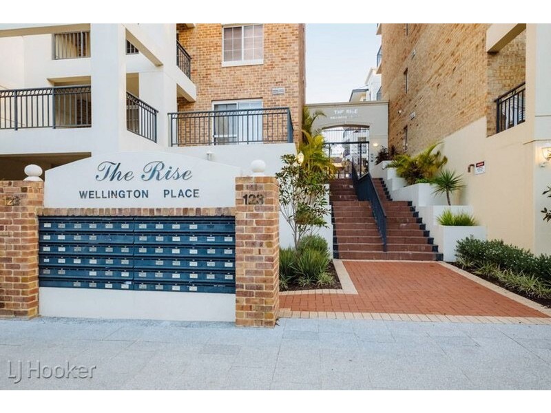 18/123 Wellington Street, East Perth WA 6004