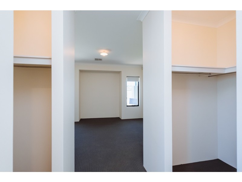 42 Silvershot Avenue, Harrisdale WA 6112