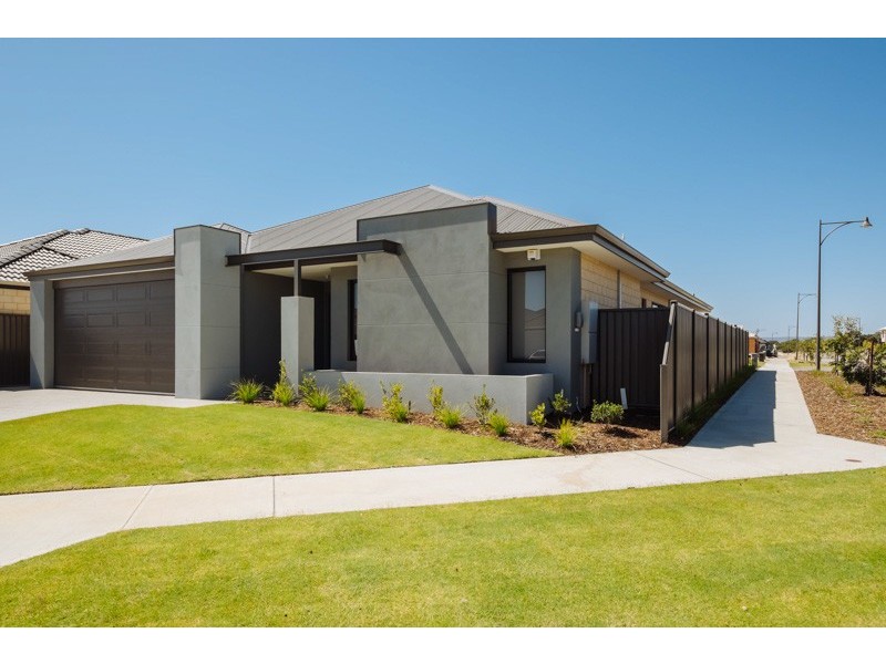 42 Silvershot Avenue, Harrisdale WA 6112