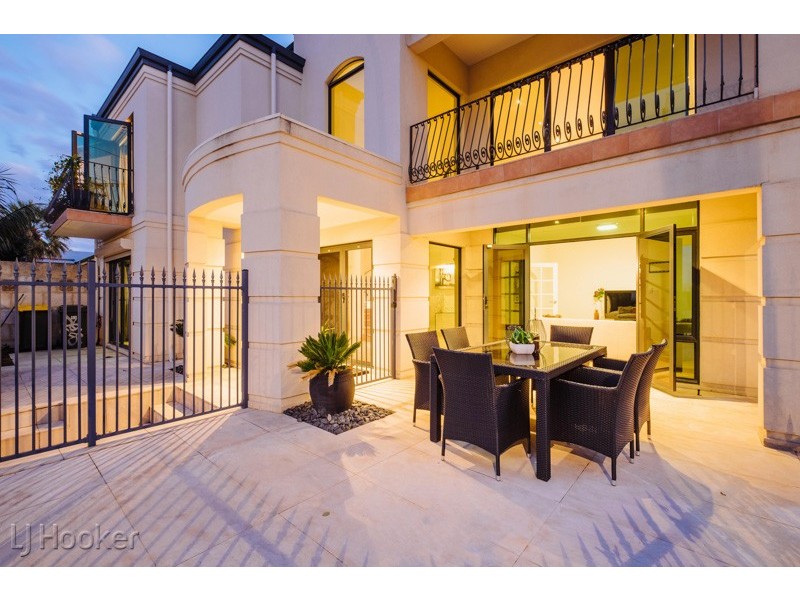 53 Joel Terrace, East Perth WA 6004