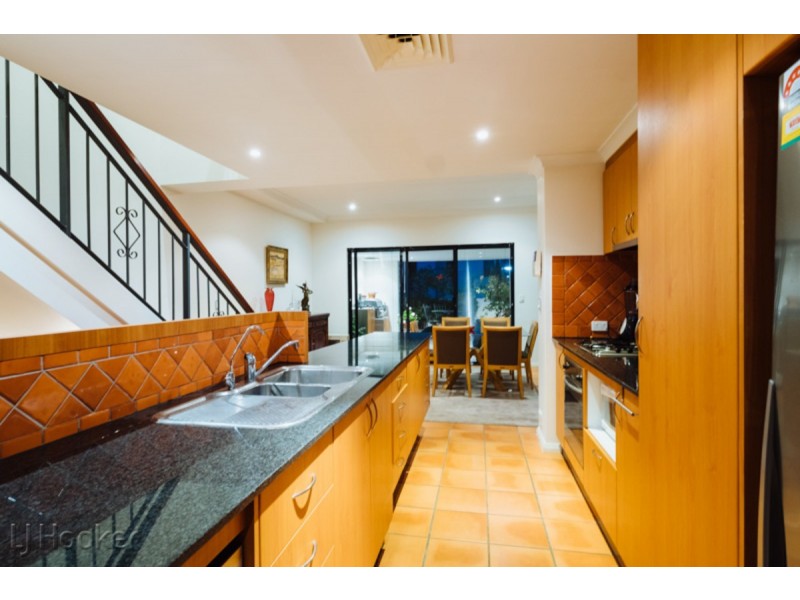 24 Kensington Street, East Perth WA 6004