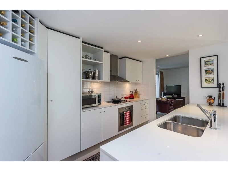 21/138 Mounts Bay Road, Perth WA 6000