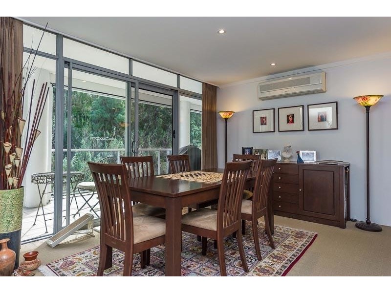 21/138 Mounts Bay Road, Perth WA 6000