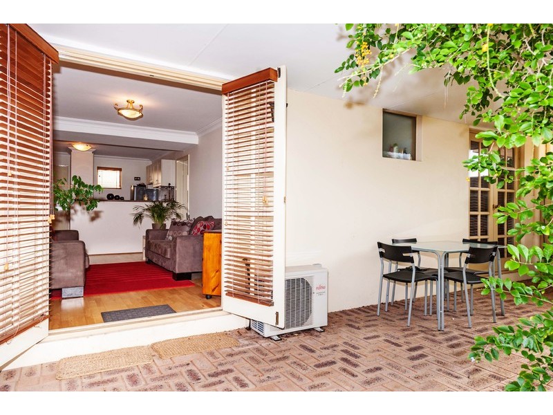 10/22 Nile Street, East Perth WA 6004