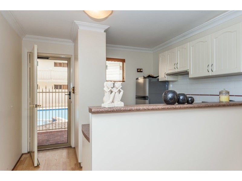 10/22 Nile Street, East Perth WA 6004