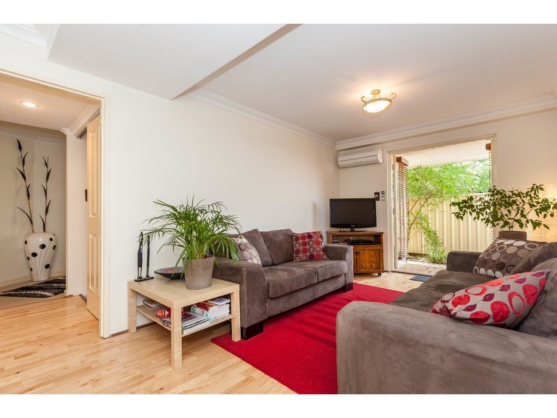 10/22 Nile Street, East Perth WA 6004