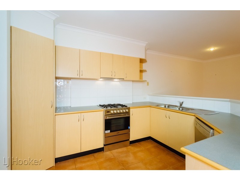 6 Flagstaff Lane, East Perth WA 6004