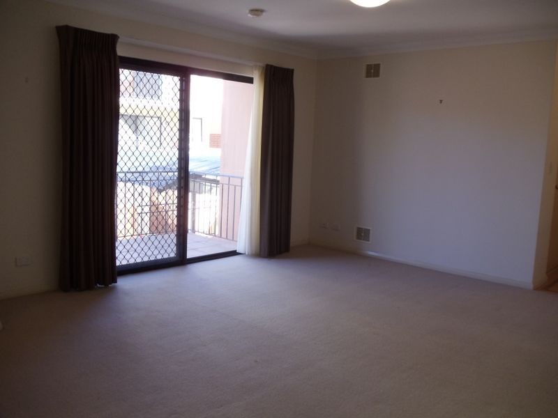 10/28 Bronte Street, East Perth WA 6004