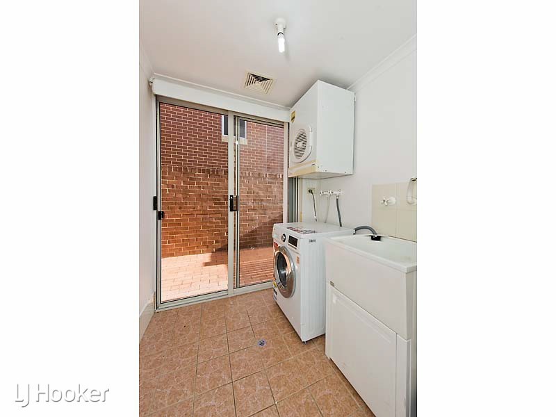 2/55 Wellington Street, East Perth WA 6004