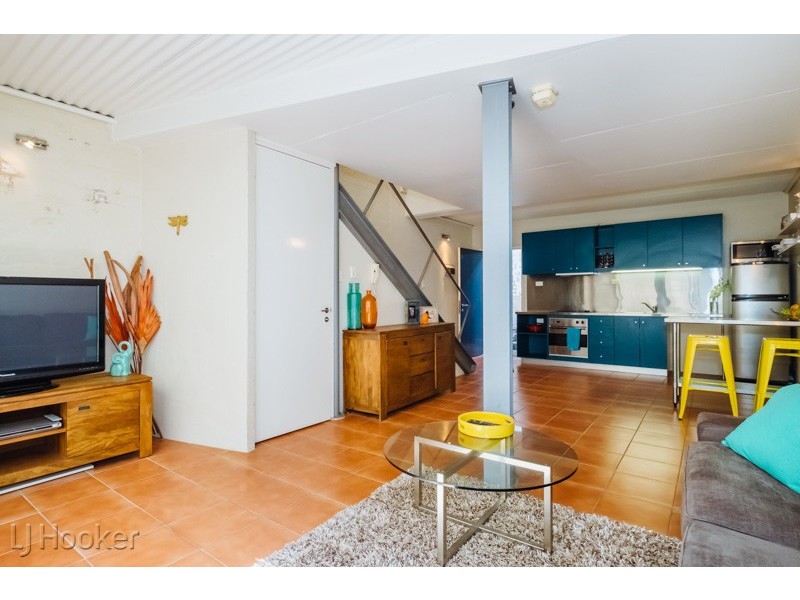 2 Little Brown Street, East Perth WA 6004