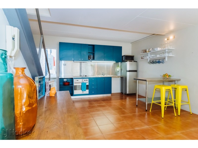 2 Little Brown Street, East Perth WA 6004