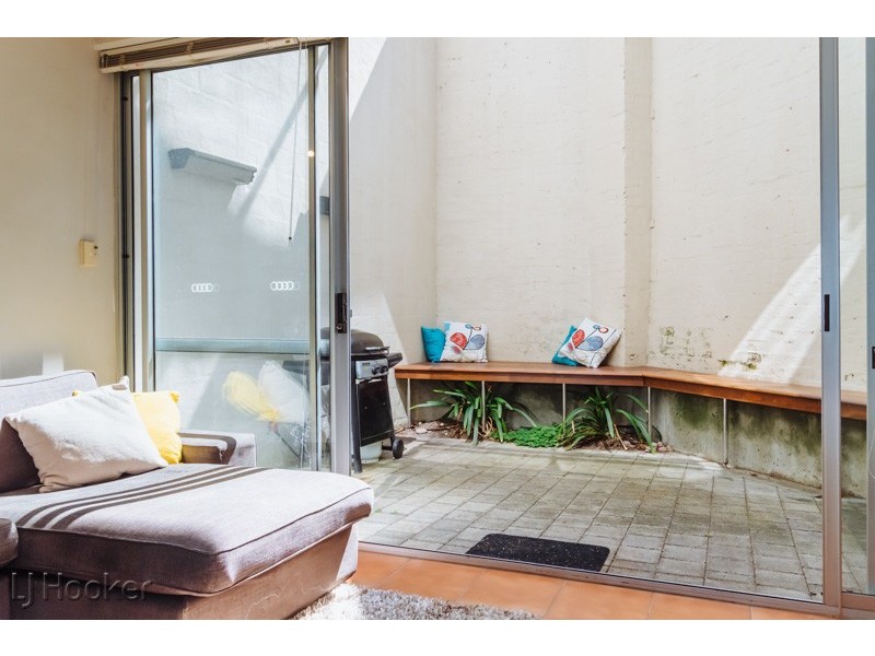 2 Little Brown Street, East Perth WA 6004