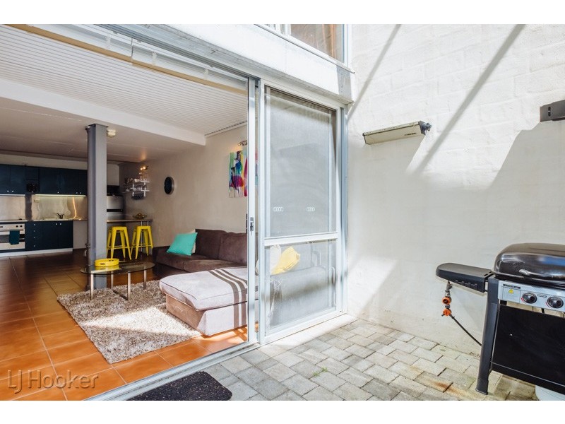 2 Little Brown Street, East Perth WA 6004