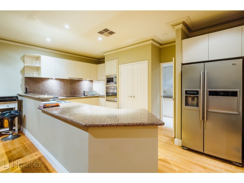 12 Jewell Lane, East Perth WA 6004