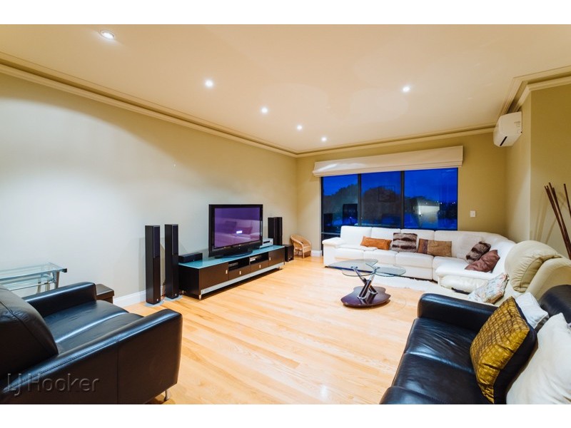 12 Jewell Lane, East Perth WA 6004