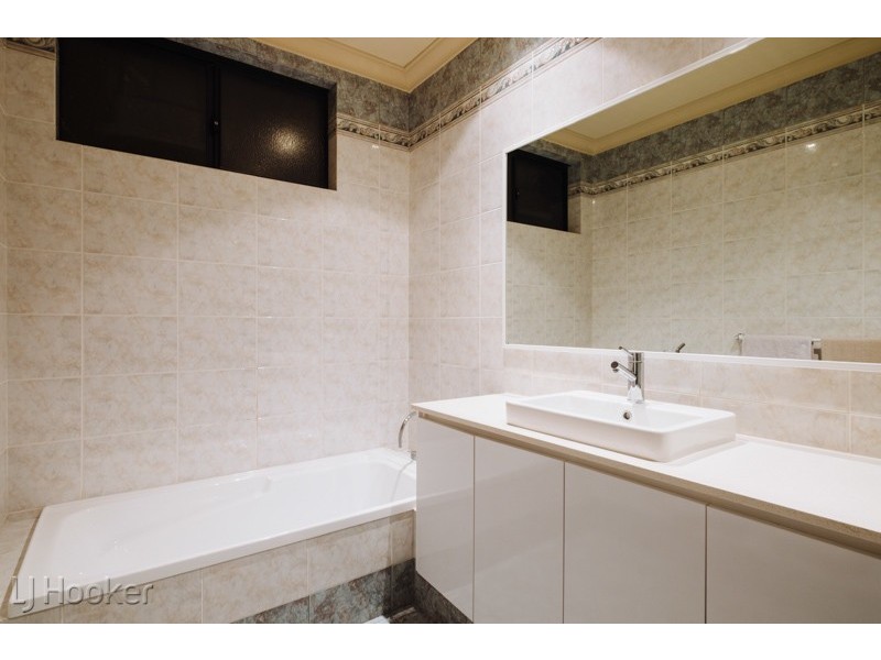 12 Jewell Lane, East Perth WA 6004