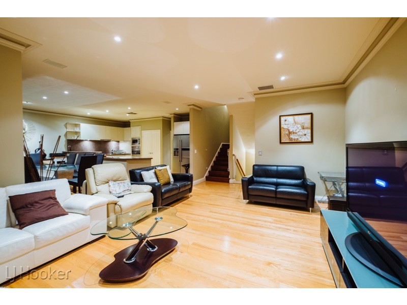 12 Jewell Lane, East Perth WA 6004