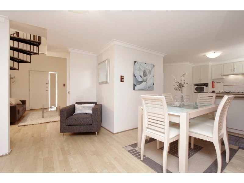 38/22 Nile Street, East Perth WA 6004