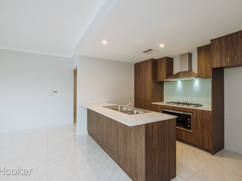 15 Bindarri Grove, Wandi WA 6167