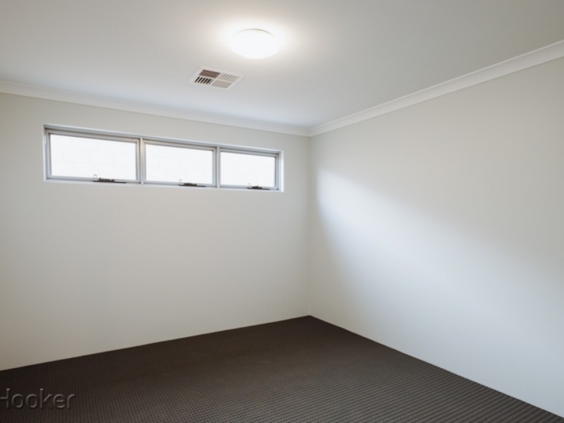15 Bindarri Grove, Wandi WA 6167