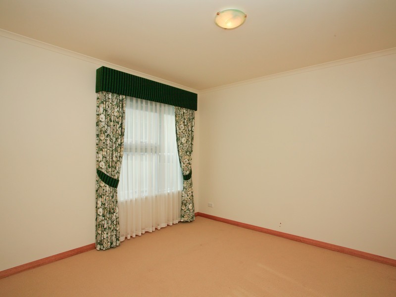 2/1 Henry Lawson Walk, East Perth WA 6004