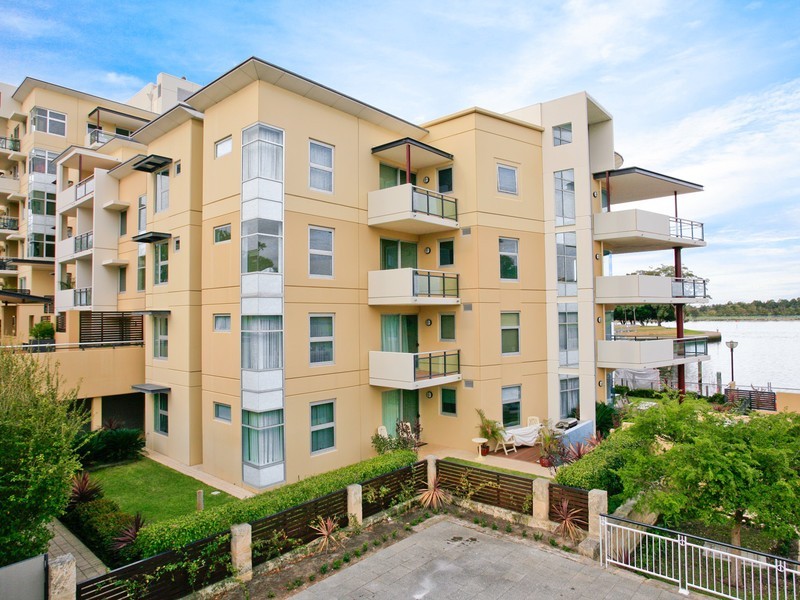 2/1 Henry Lawson Walk, East Perth WA 6004