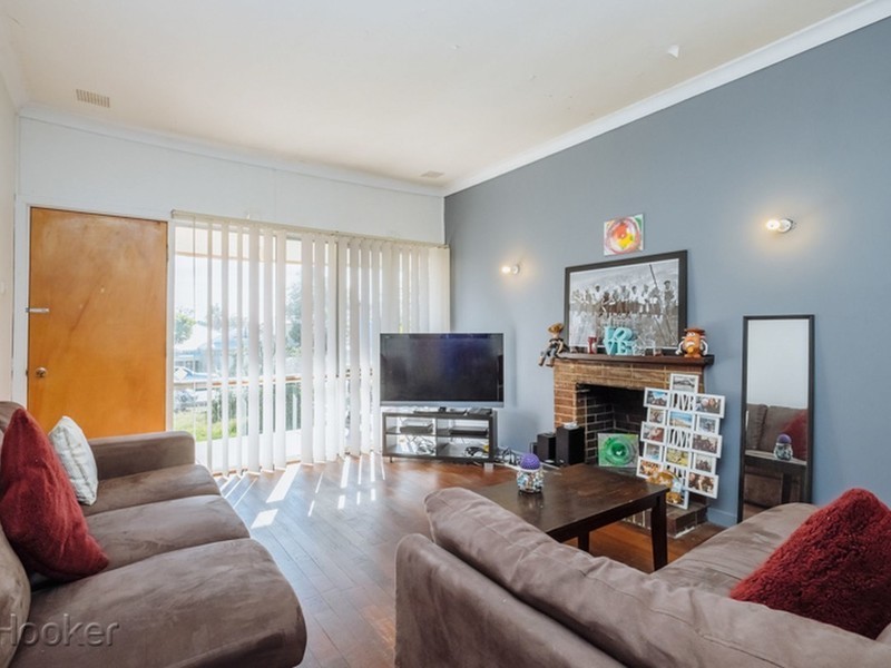 17 Fermaner Street, Karrinyup WA 6018