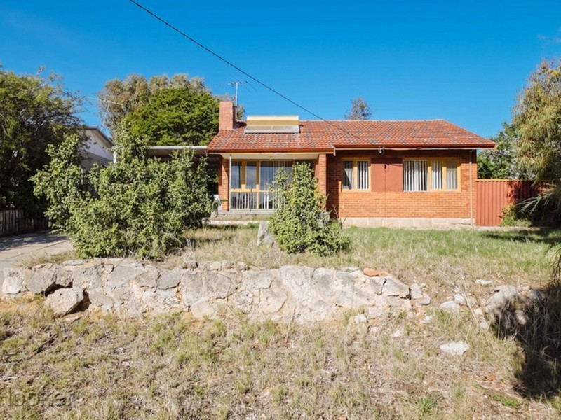 17 Fermaner Street, Karrinyup WA 6018
