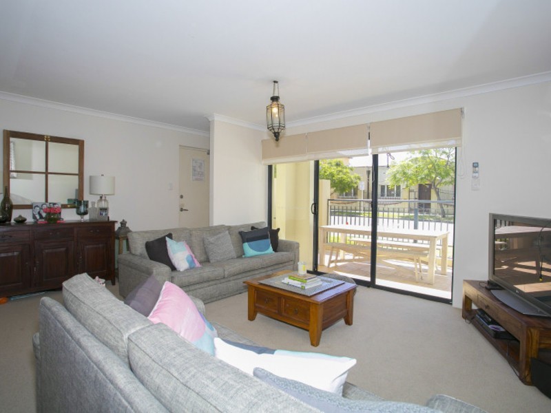 2/14 Forrest Avenue, East Perth WA 6004