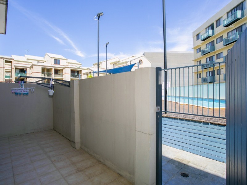 2/14 Forrest Avenue, East Perth WA 6004