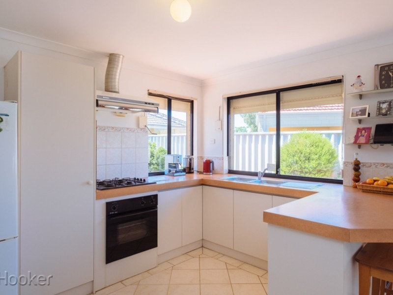 6 Meliador Court, Redcliffe WA 6104